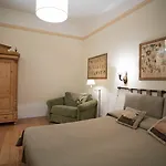 Residenza Le 6 A Pensjonat 4*