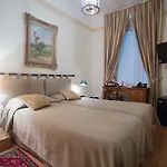 Residenza Le 6 A Pensjonat Triest