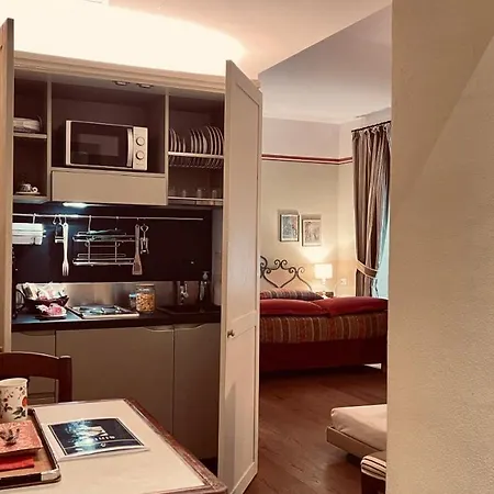 בית הארחה Residenza Le 6 A