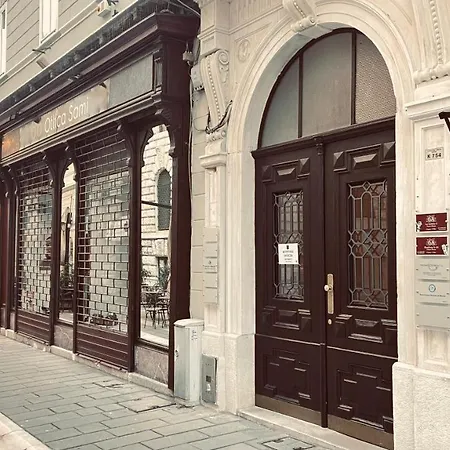 Residenza Le 6 A Τεργέστη