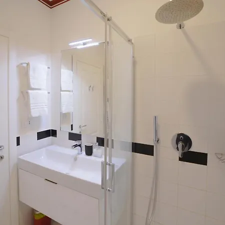 Residenza Le 6 A Gasthof