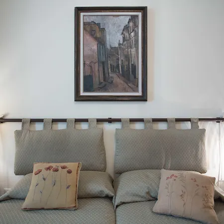 Residenza Le 6 A Πανσιόν 4*
