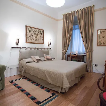 Residenza Le 6 A Πανσιόν 4*