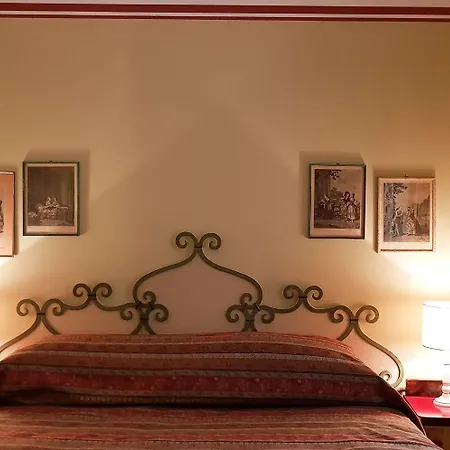 בית הארחה Residenza Le 6 A 4*