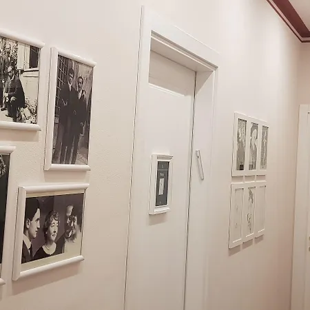 Affittacamere Residenza Le 6 A 4*