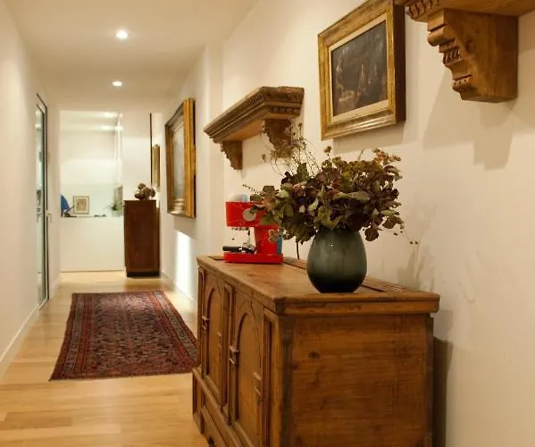 Residenza Le 6 A Affittacamere Trieste