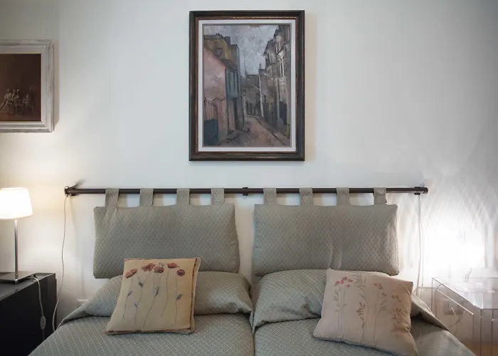 Residenza Le 6 A Affittacamere 4*