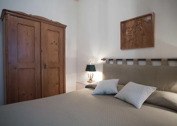 Residenza Le 6 A בית הארחה טריאסטה