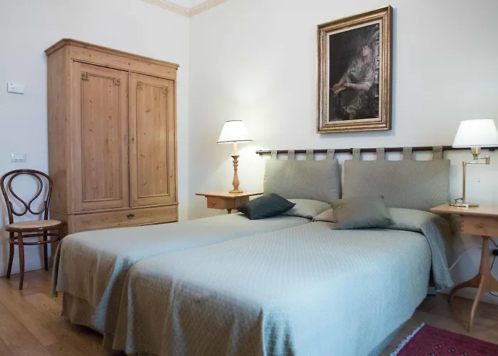 Residenza Le 6 A בית הארחה