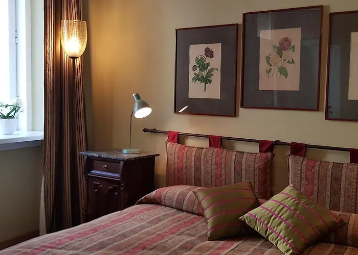 Residenza Le 6 A Affittacamere 4*